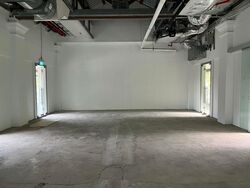 Gunner Lane (D4), Retail #583409501